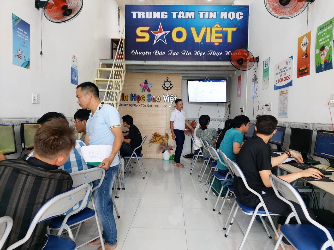 học vi tính cấp tốc tại Quận 4 - TpHCM