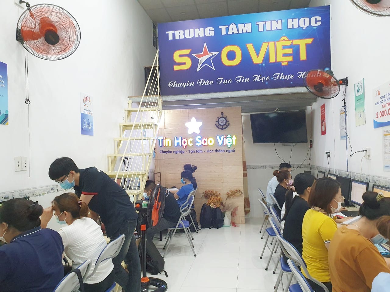 trung tâm tin học tại Hà Đông, Hà Nội