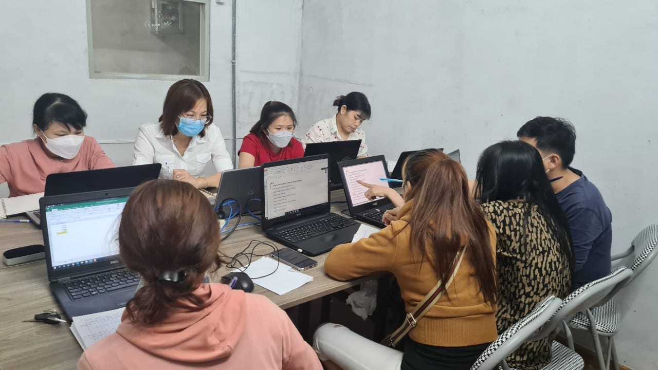 lớp học kế toán