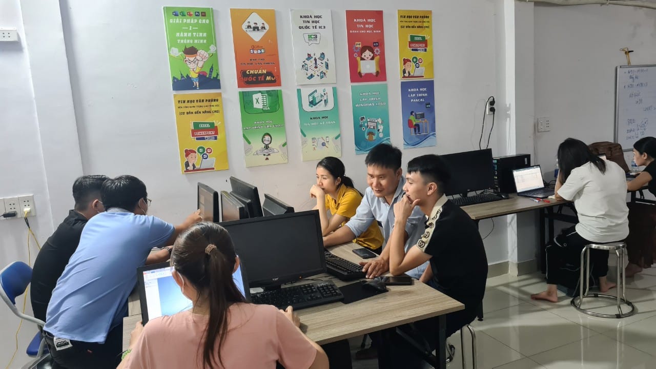 khóa học tin học văn phòng ở Bình Chánh