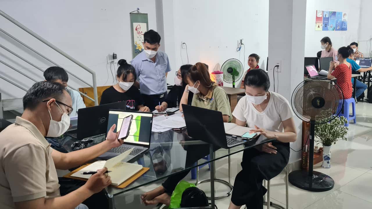 lớp học vi tính tại Bình Dương