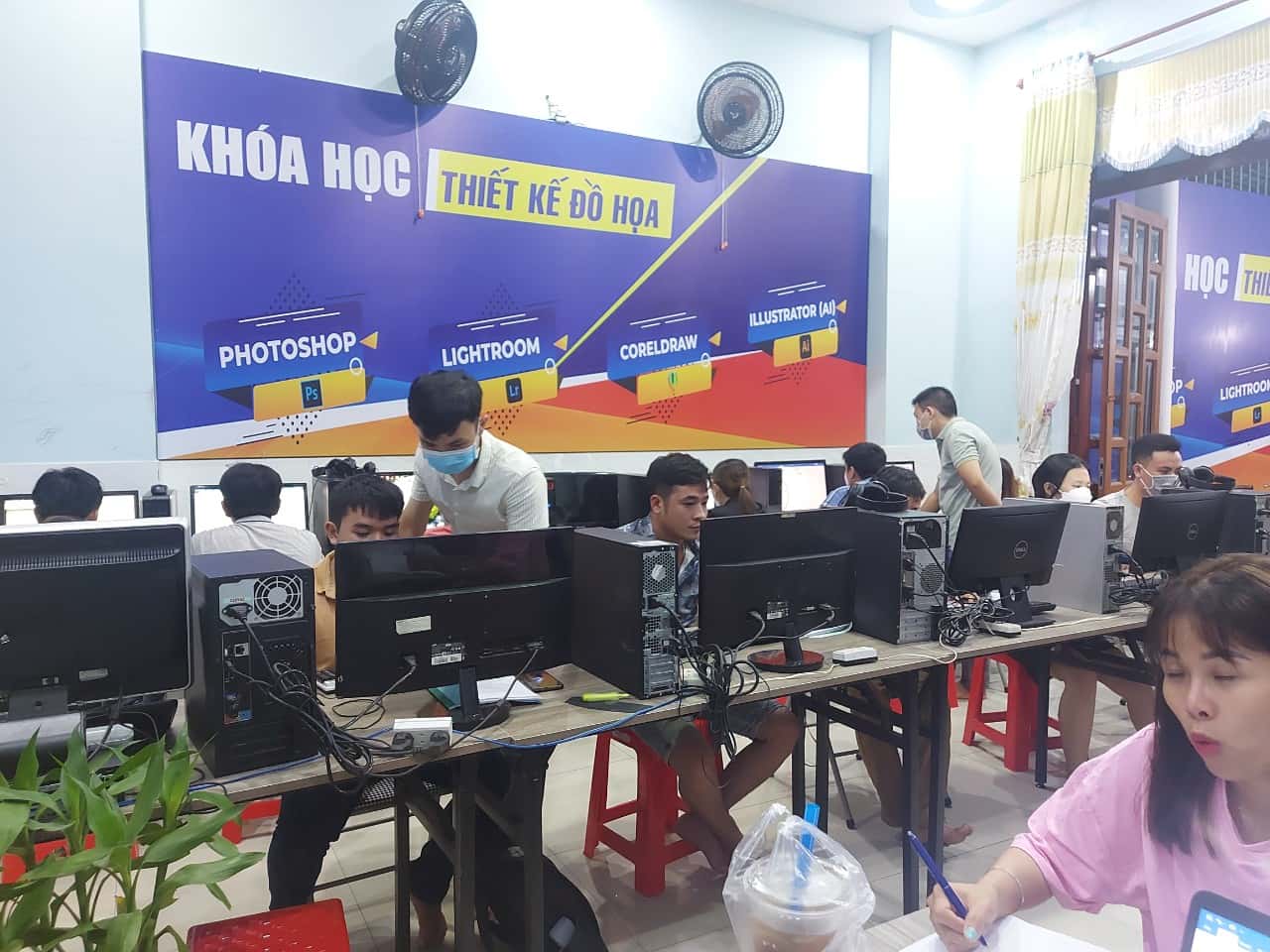 Khóa học Photoshop ở Bình Dương