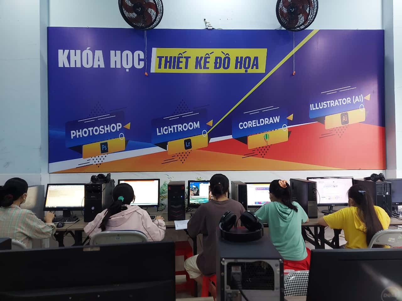 học photoshop quận 1