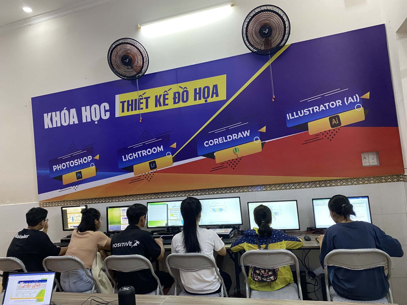 Khóa học thiết kế đồ họa Photoshop cấp tốc ở Bình Dương