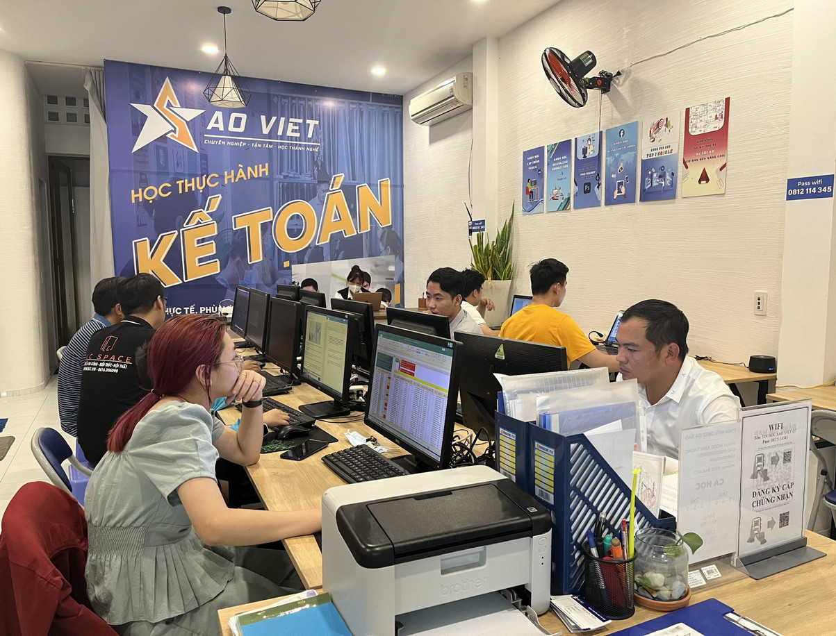 học kế toán tại hoàn mai