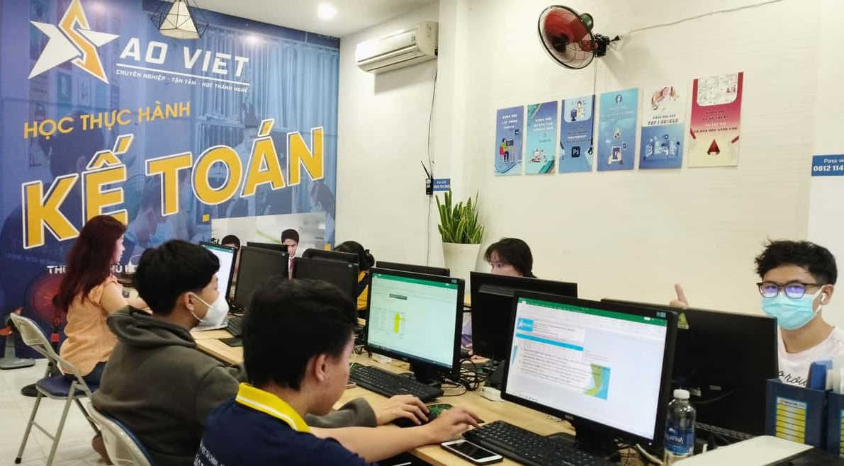 đăng ký học kế toán hoàn kiếm