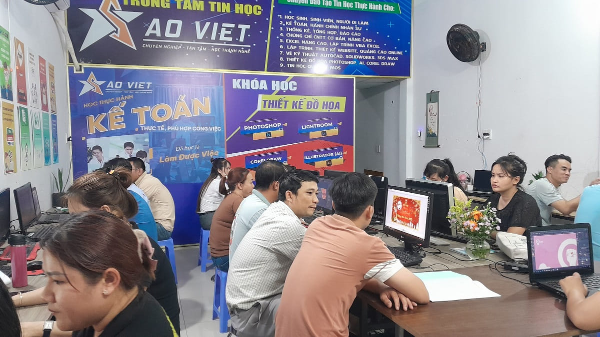 Khoá học thiết kế đồ hoạ cấp tốc ở Ba Đình