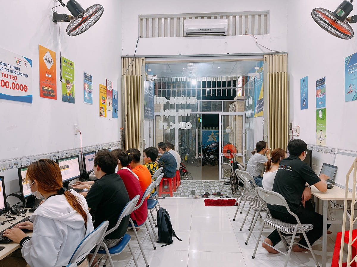 Họcthiết kế đồ hoạ ngắn hạn tại Hai Bà Trưng