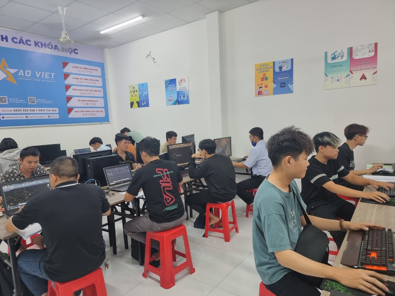 lớp học vẽ AutoCad tại Tin học Sao Việt