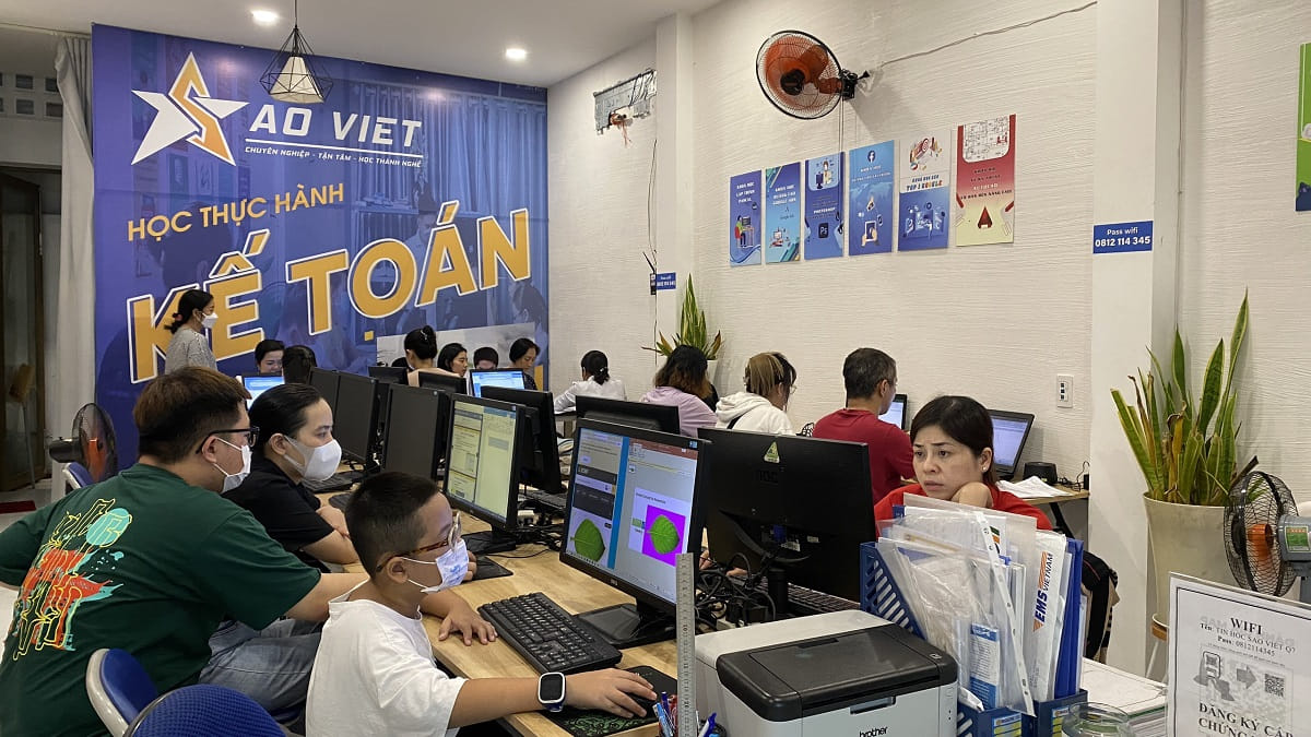 Dạy thiết kế đồ hoạ ngắn hạn tại Hoàng Mai Hà Nội