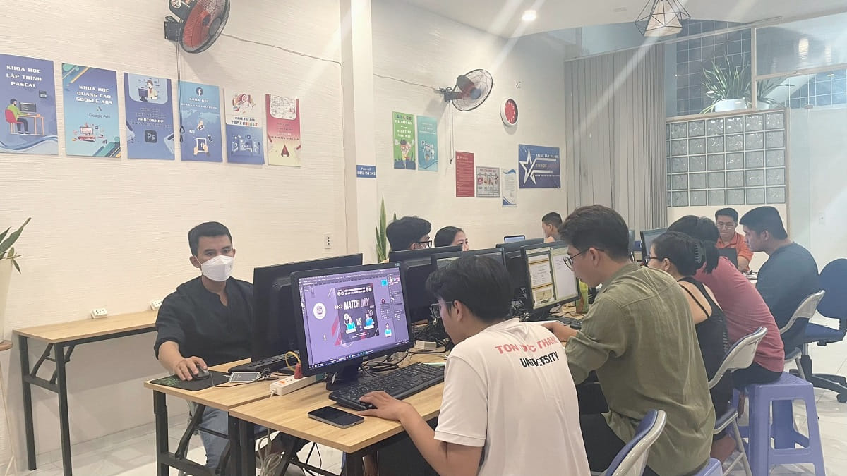 Dạy thiết kế đồ hoạ tại Hoàng Mai Hà Nội