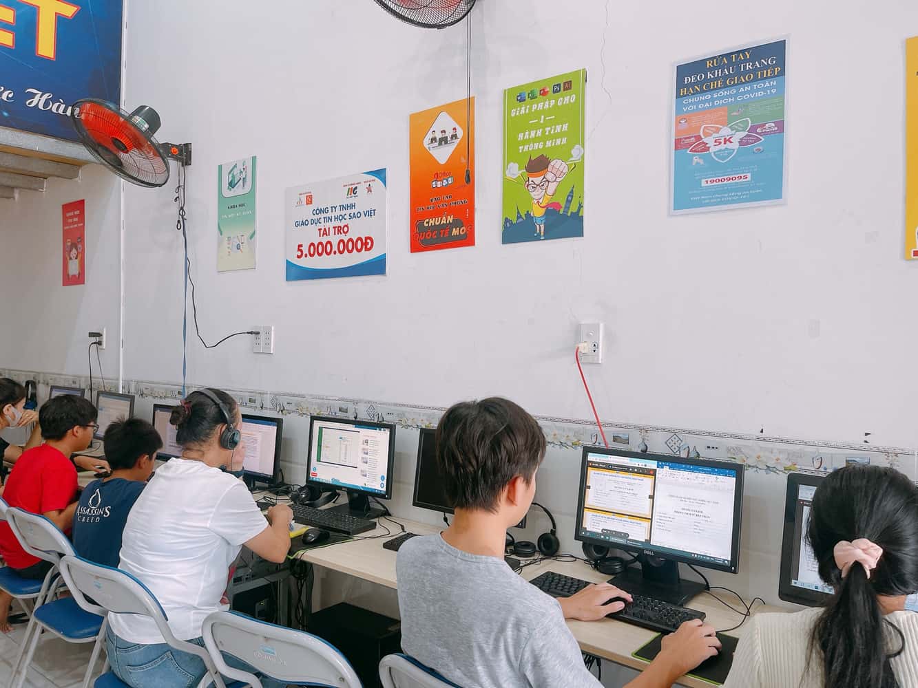 Khóa học mos quận 7