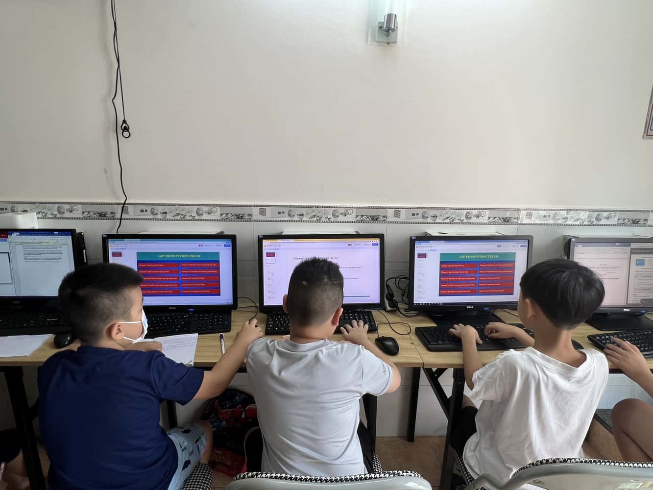 Gia sư tin học dạy kèm