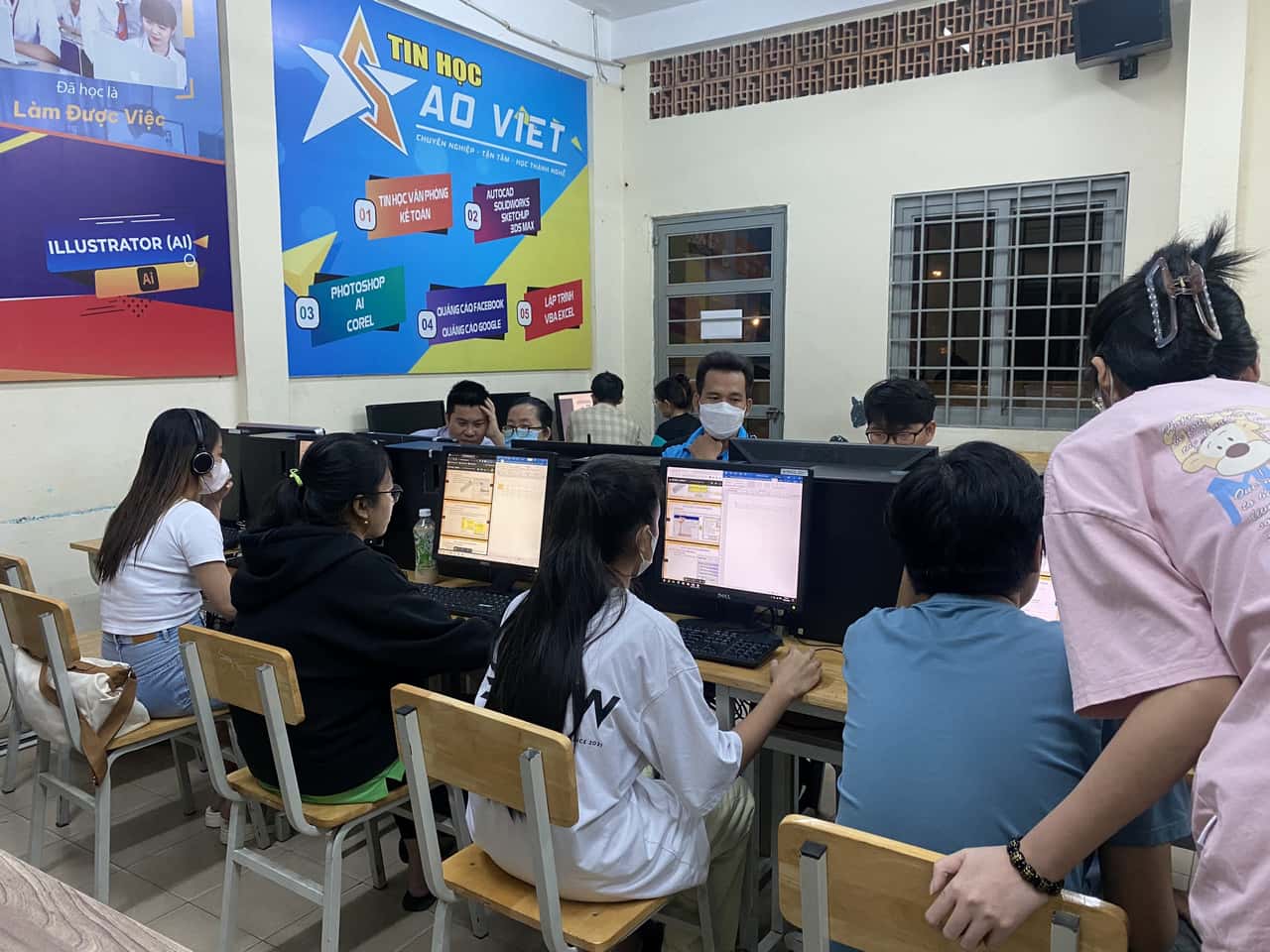 Trung Tâm Đào Tạo Tin Học Văn Phòng