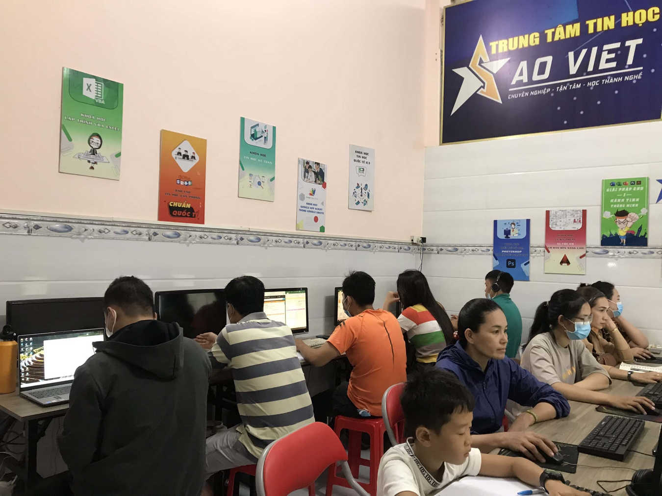 Trung Tâm Đào Tạo Tin Học Sao Việt Long Thành