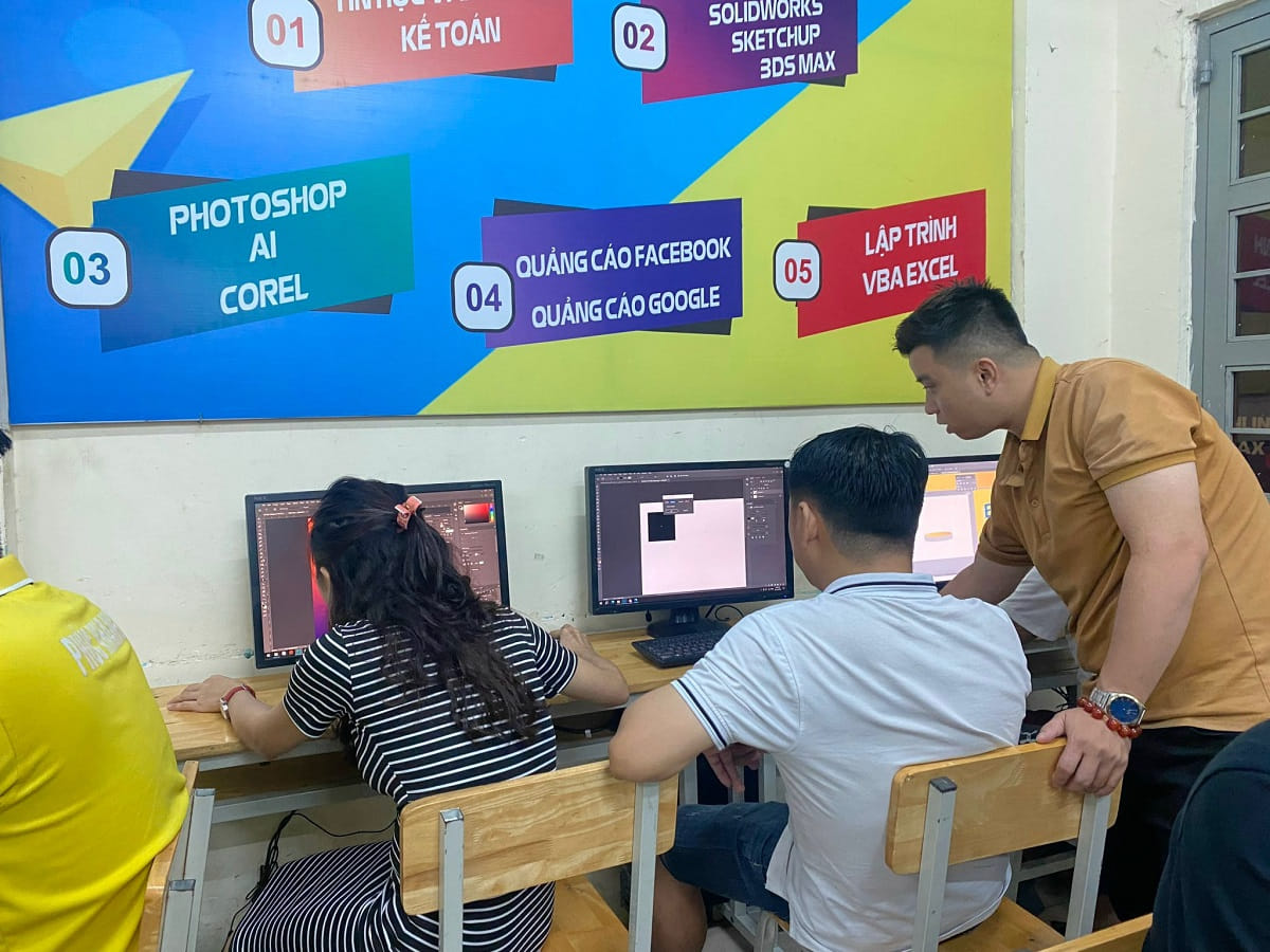 Giáo viên dạy Illustrator tại TPHCM