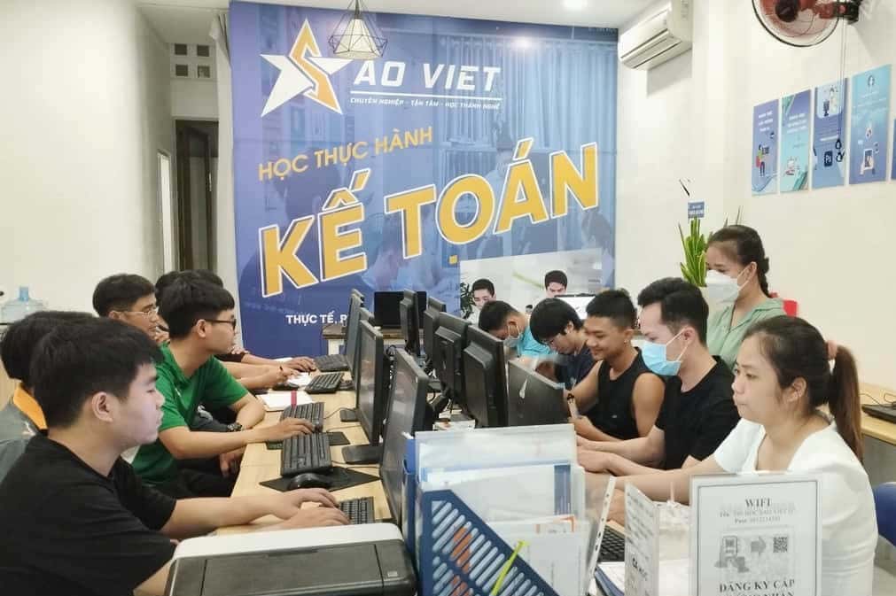 khóa học xuất nhập khẩu quận 6