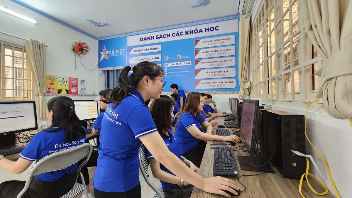 học hành chính nhân sự