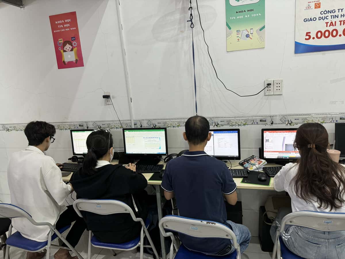 khóa học hành chính nhân sự gò vấp