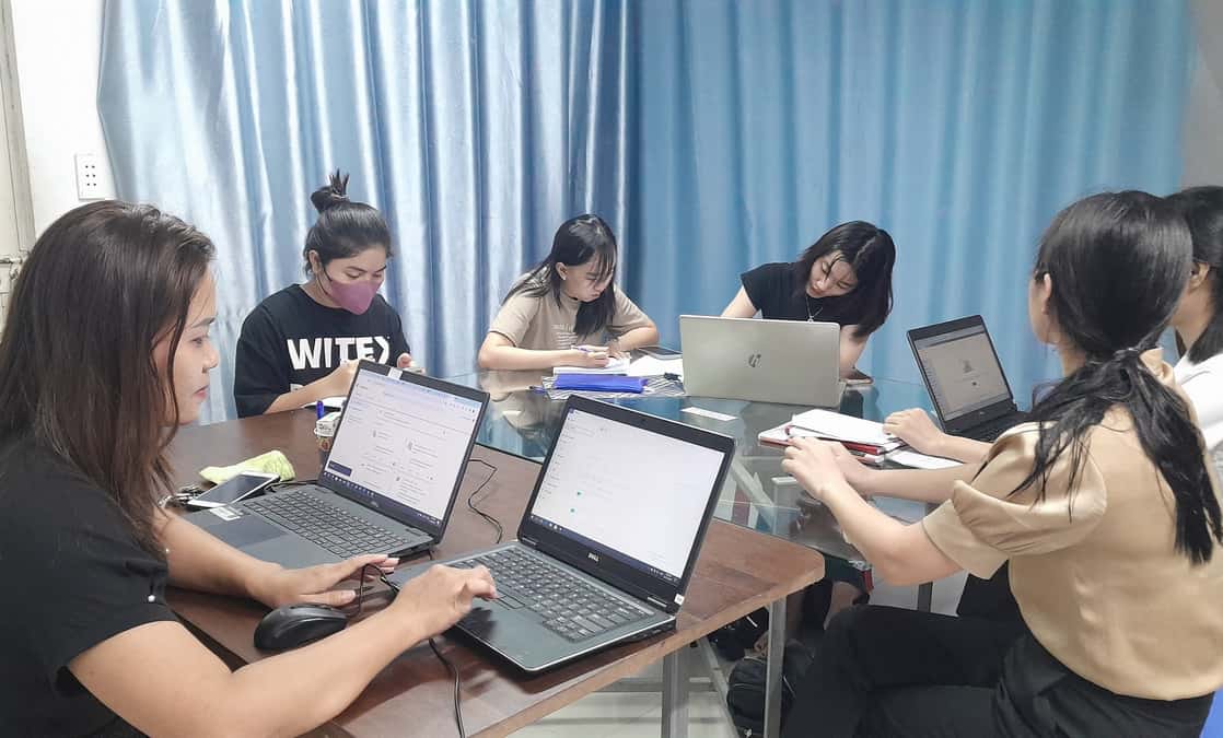 học hành chính nhân sự