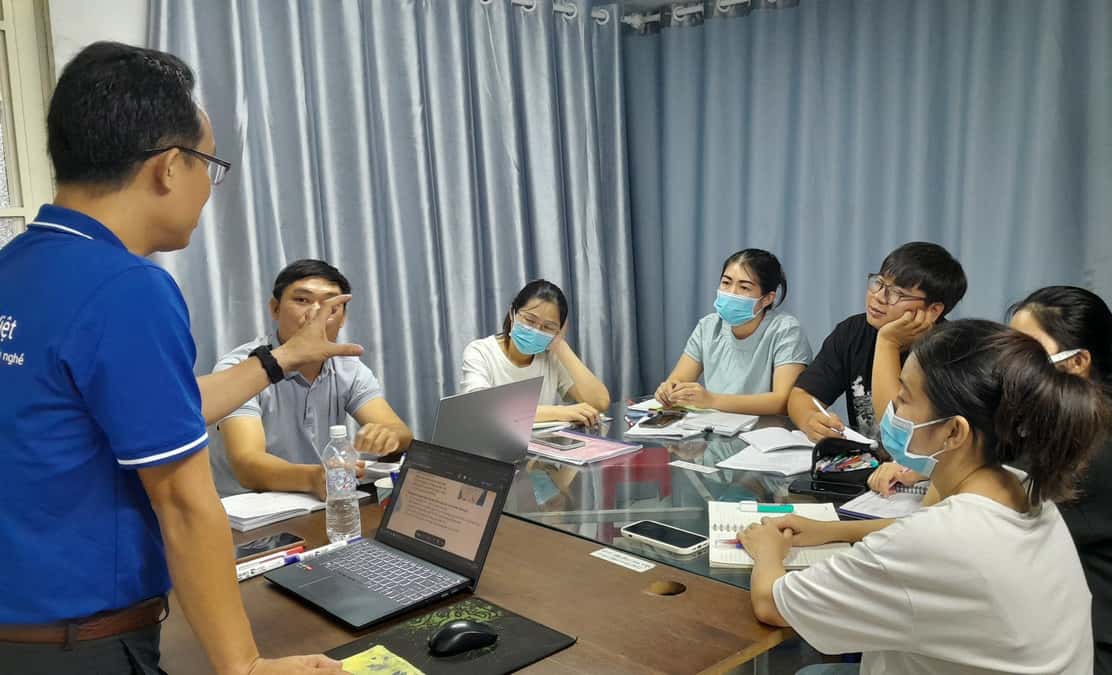 học hành chính nhân sự biên hòa