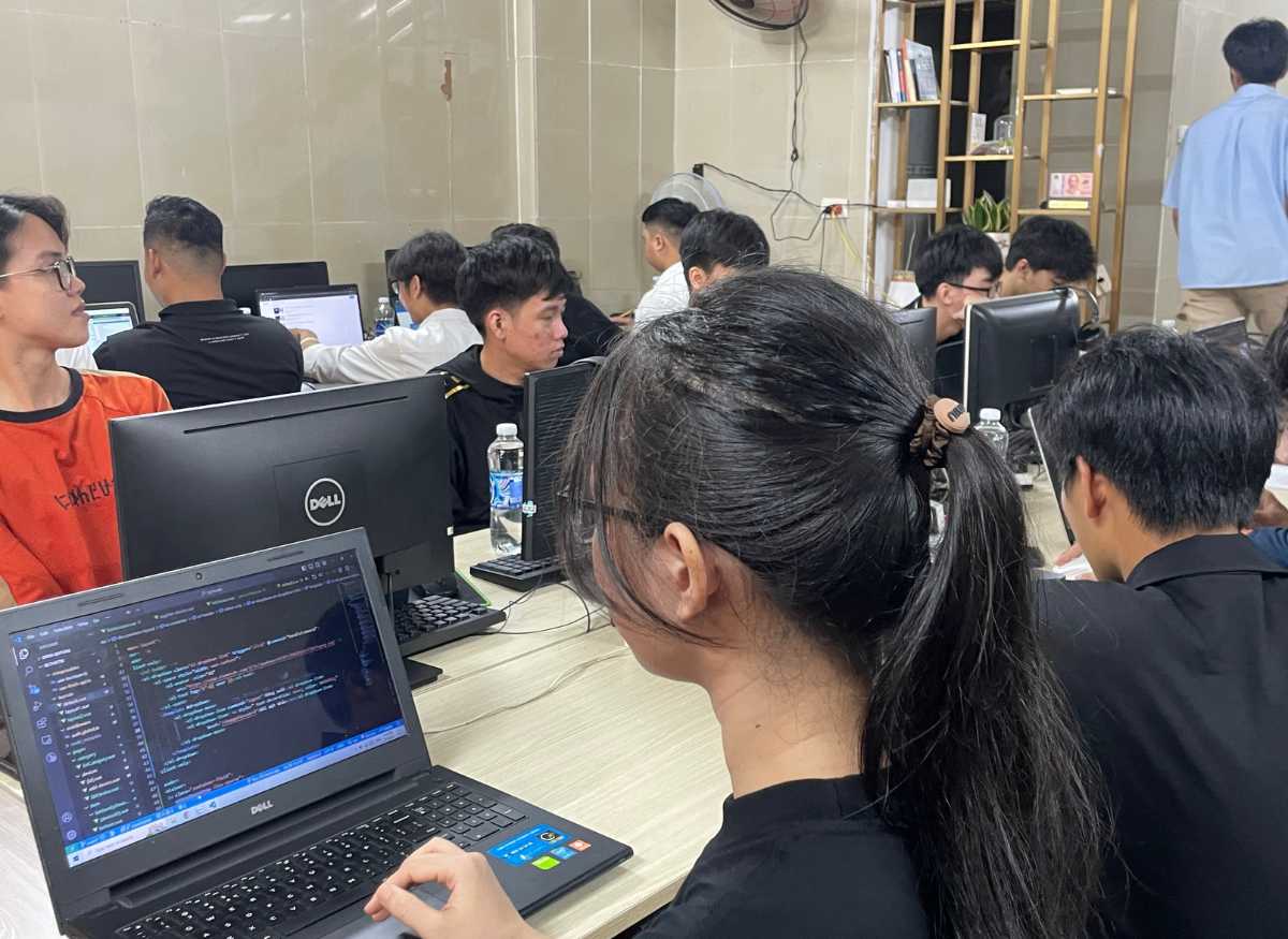 Một Số Ngôn Ngữ Sử Dụng Trong Khóa Học Lập Trình Flutter