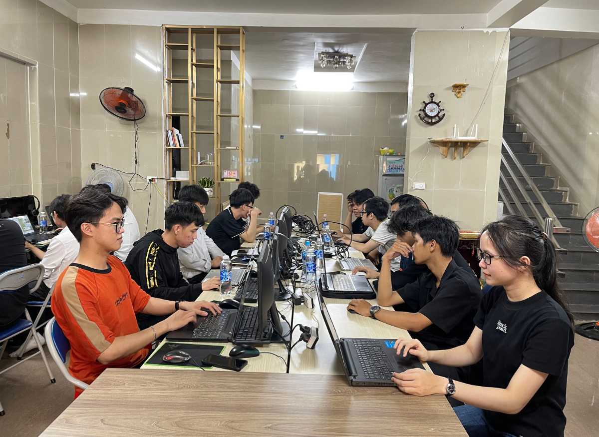 Giới Thiệu Về Khóa Học Lập Trình Ứng Dụng Tại Tin Học Sao Việt