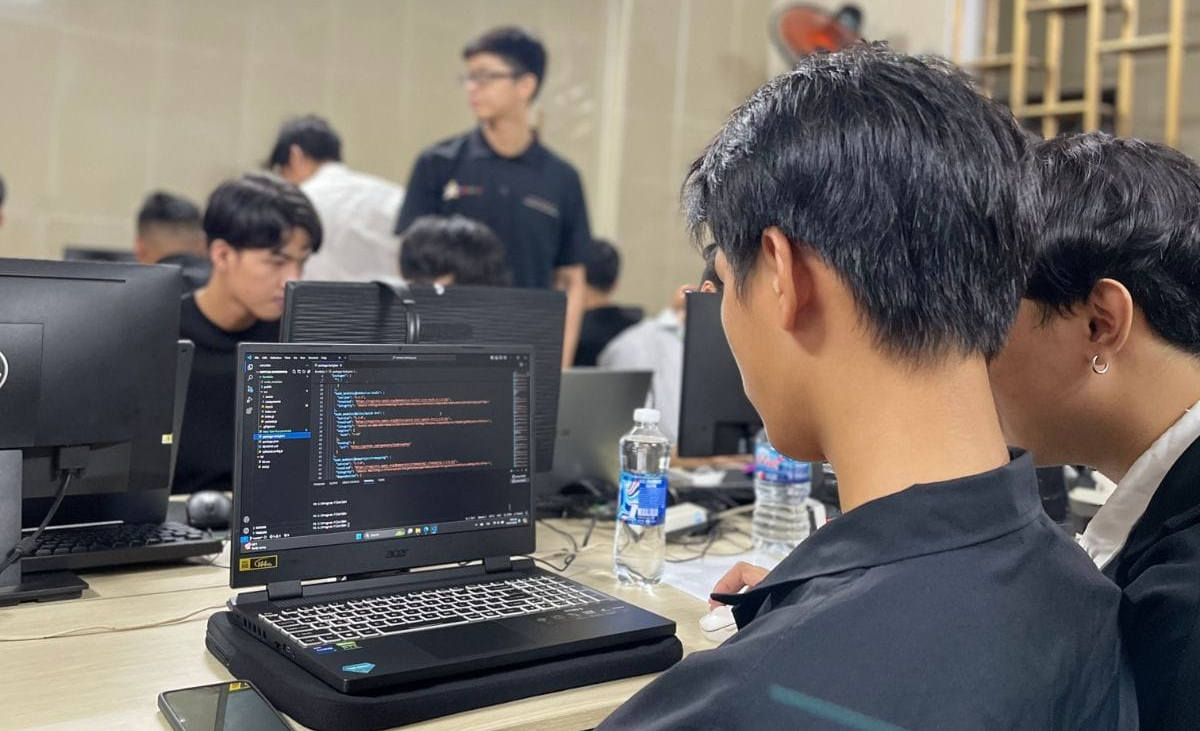 Lộ Trình Khóa Học Lập Trình Ứng Dụng Di Động Mobile Application tại Bình Dương