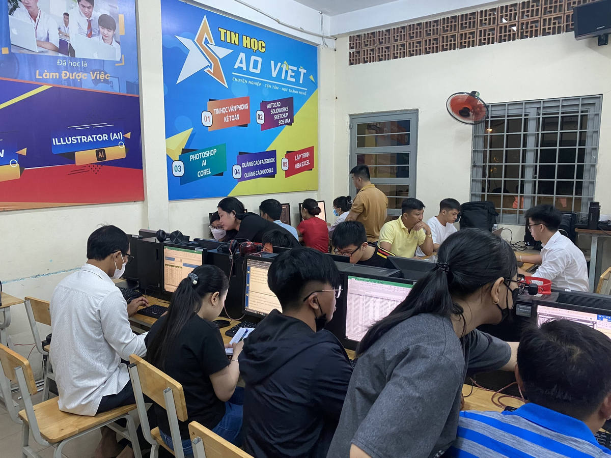 NHÂN VIÊN HÀNH CHÍNH NHÂN SỰ