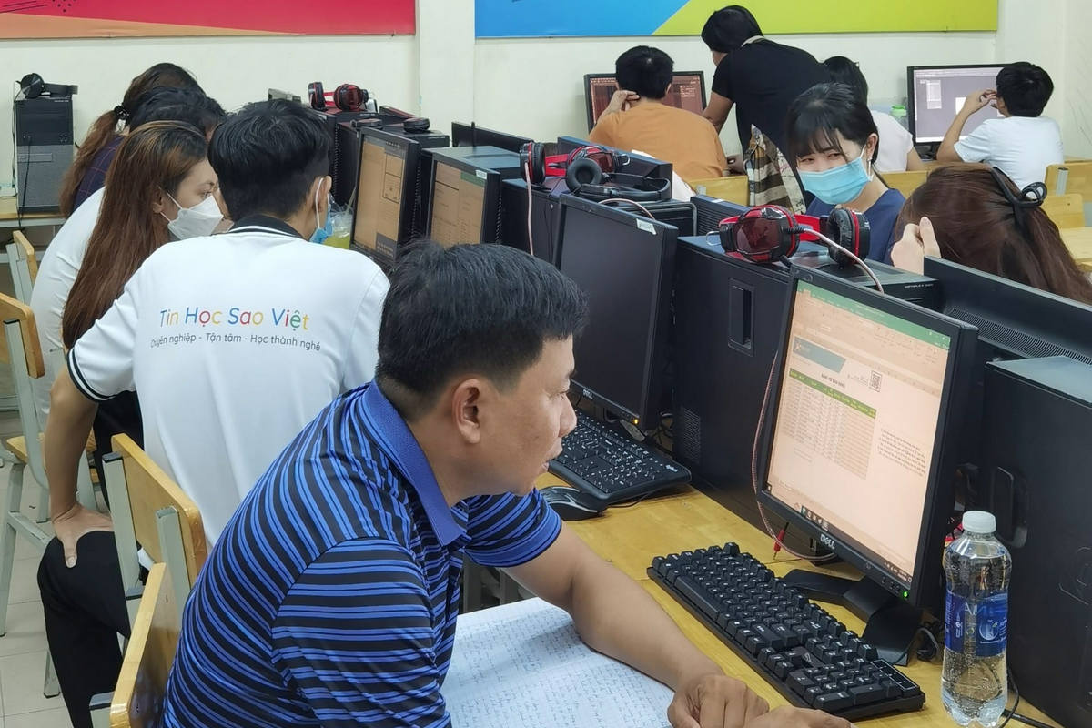 Đội Ngũ Giảng Viên Hành Chính Nhân Sự Sao Việt