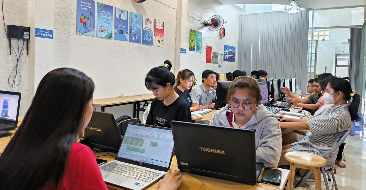 TUYỂN DỤNG, ĐÀO TẠO VÀ PHÁT TRIỂN NHÂN LỰC Buổi 15-16: NGHIỆP VỤ TUYỂN DỤNG VÀ ĐÀO TẠO