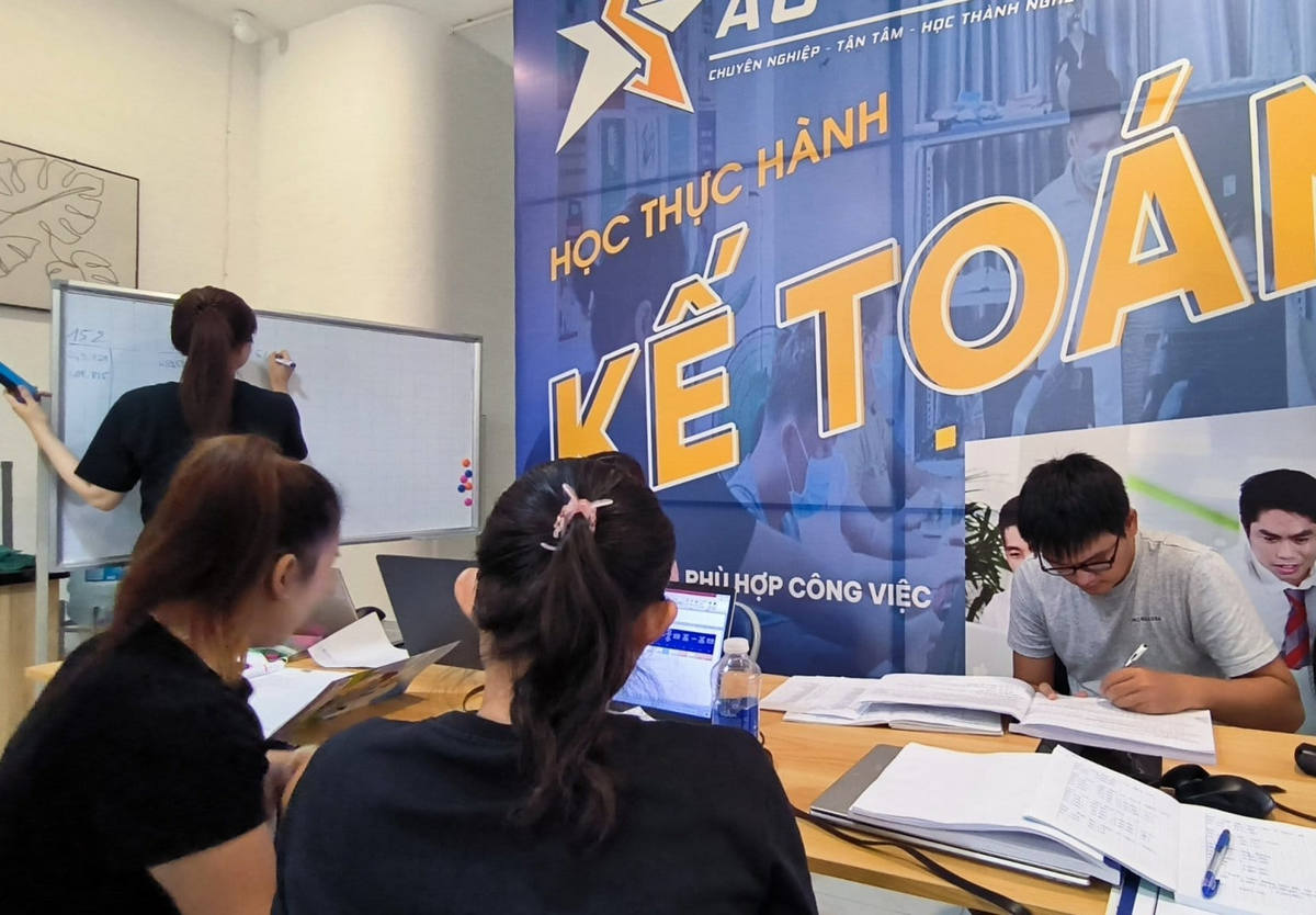 Các bước học hành chính nhân sự cho người mới