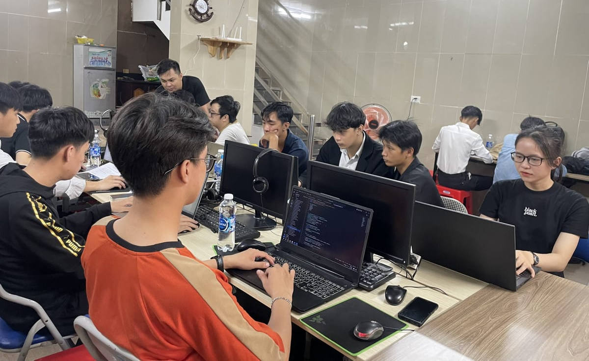 Gia sư lập trình tại nhà dành cho những ai