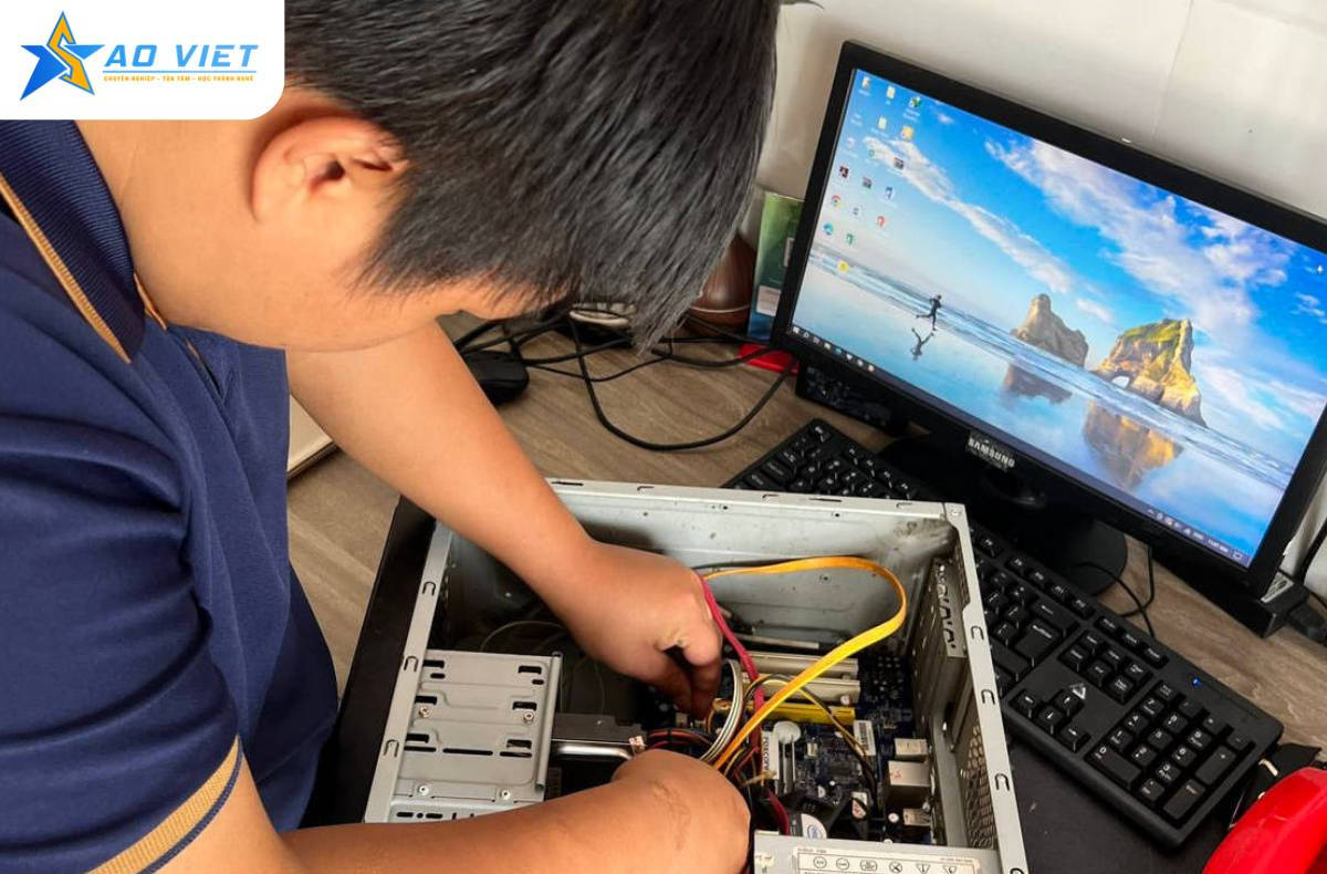 Khóa học sửa chữa máy tính tại QUẬN 12  dành cho ai