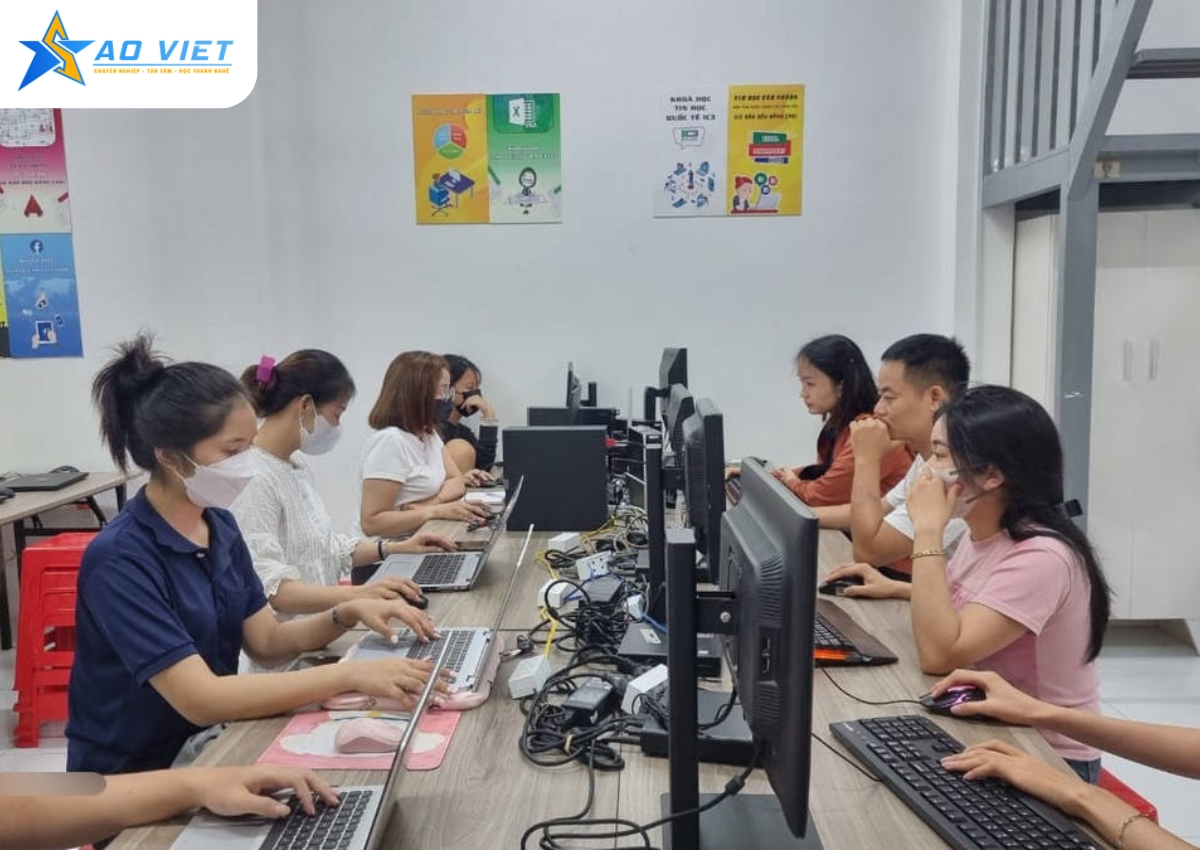 Khóa Học Power Query Dành Cho Những Ai?