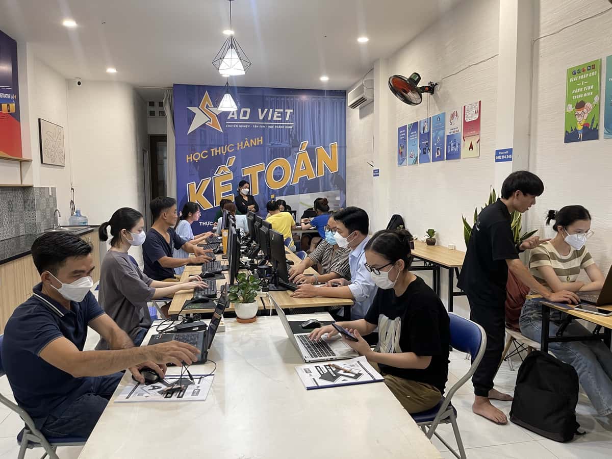 Nên học kế toán ở đâu