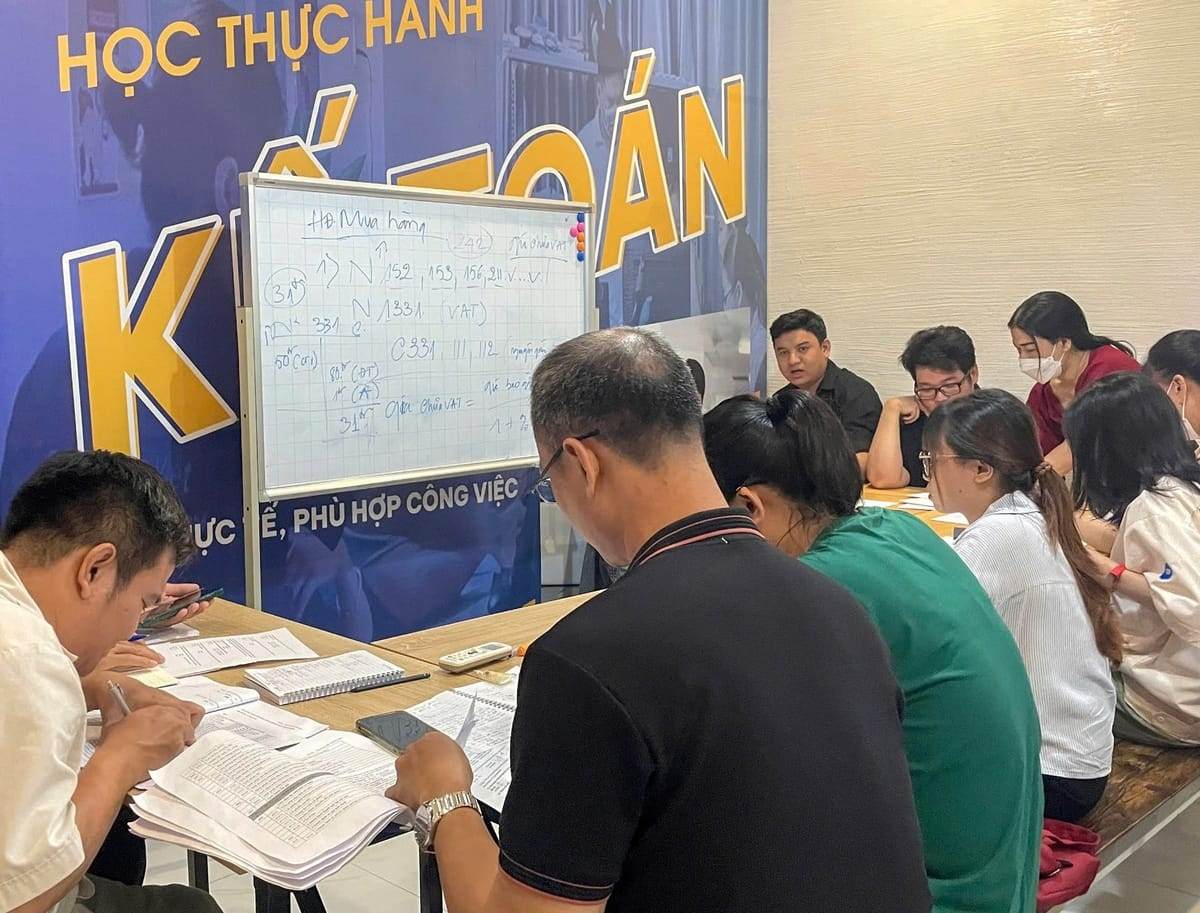 học bồi dưỡng kế toán trưởng