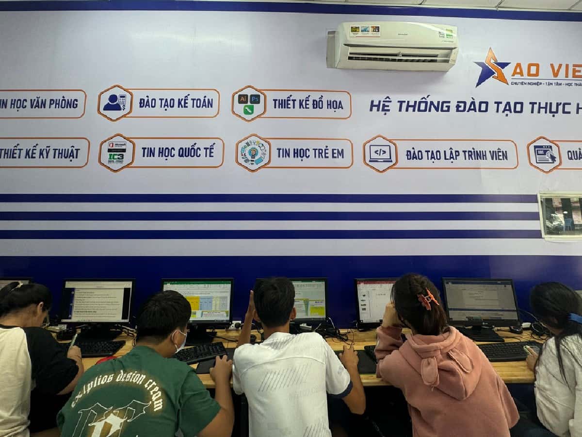 Trung tâm tin Học Sao việt