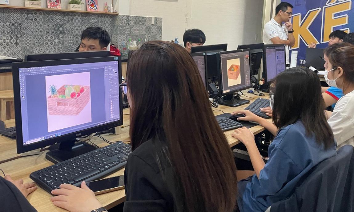 học viên trong lớp học illustrator ở bình tân