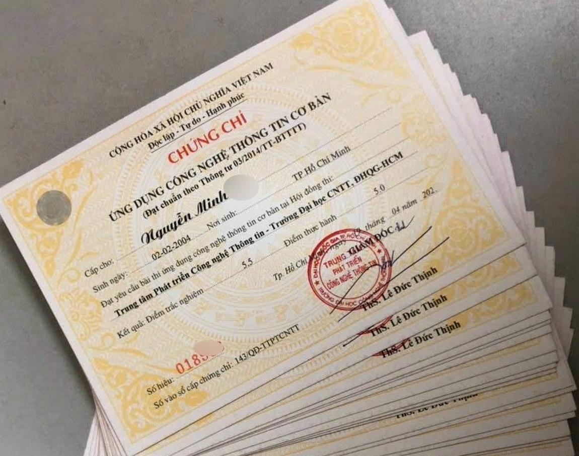 chứng chỉ tin học của học viên