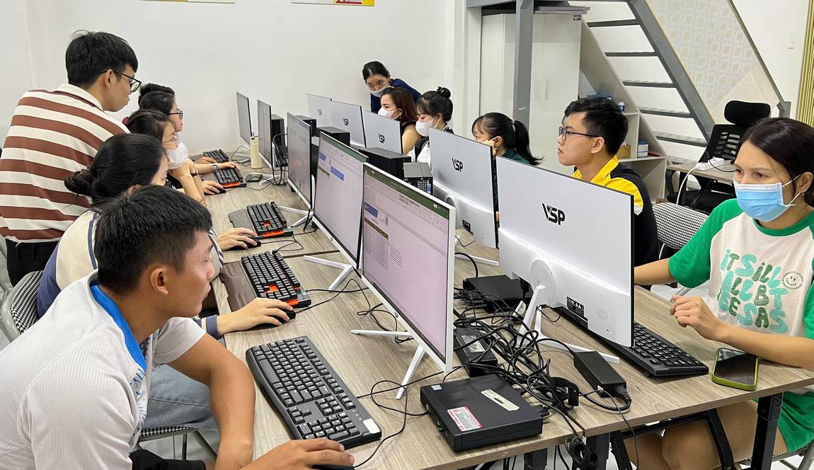 các đối tượng luyện thi mos