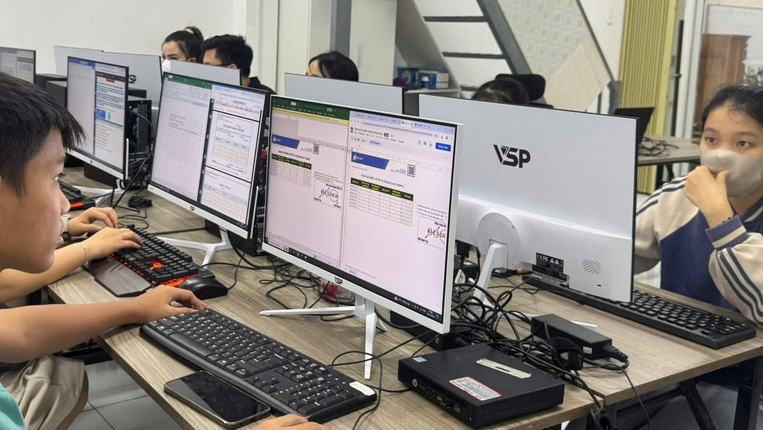 Nội Dung Chi Tiết Khóa Học AI Tại Tân Uyên