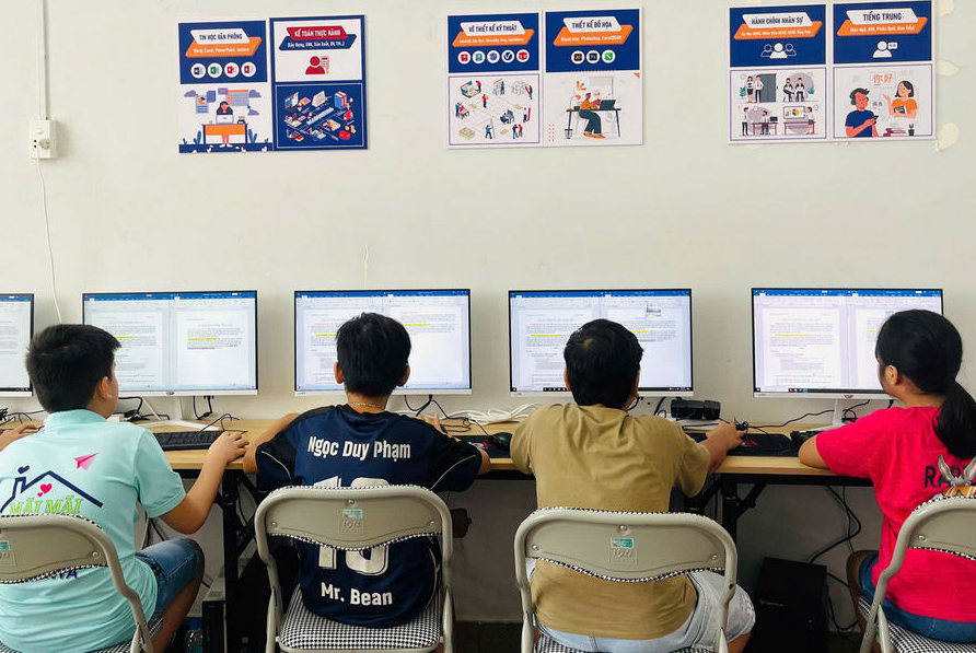 Khóa Học AI Cho Trẻ Em Tại Quận 6 Phù Hợp Với Những Độ Tuổi Nào