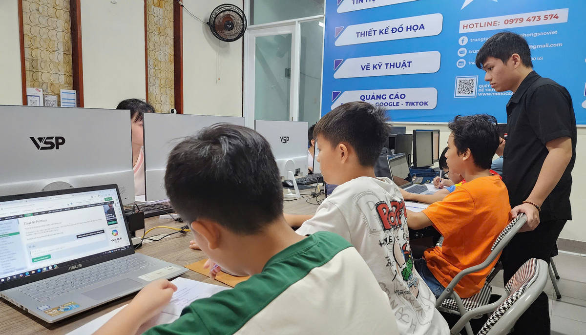 khóa học AI dành cho trẻ em tại quận 7