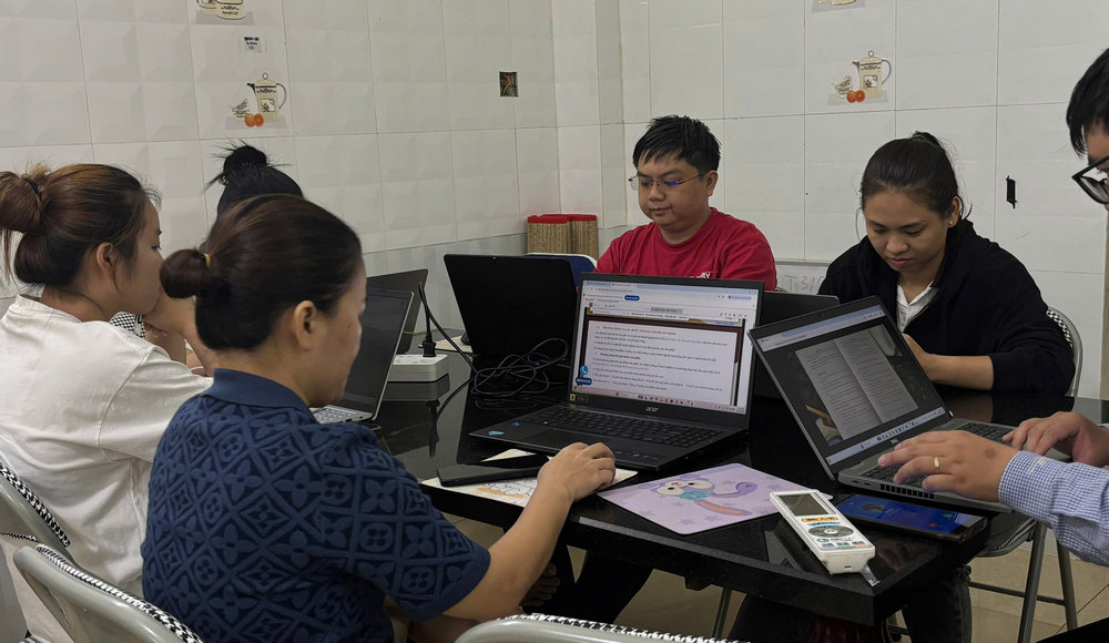 đối tượng tham gia khóa học AI trong văn phòng ở đồng nai