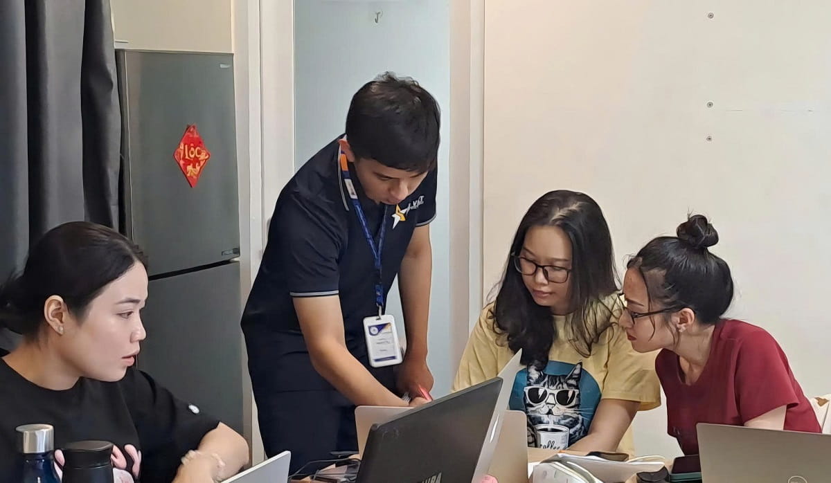 Gia sư dạy kèm máy tính tại nhà