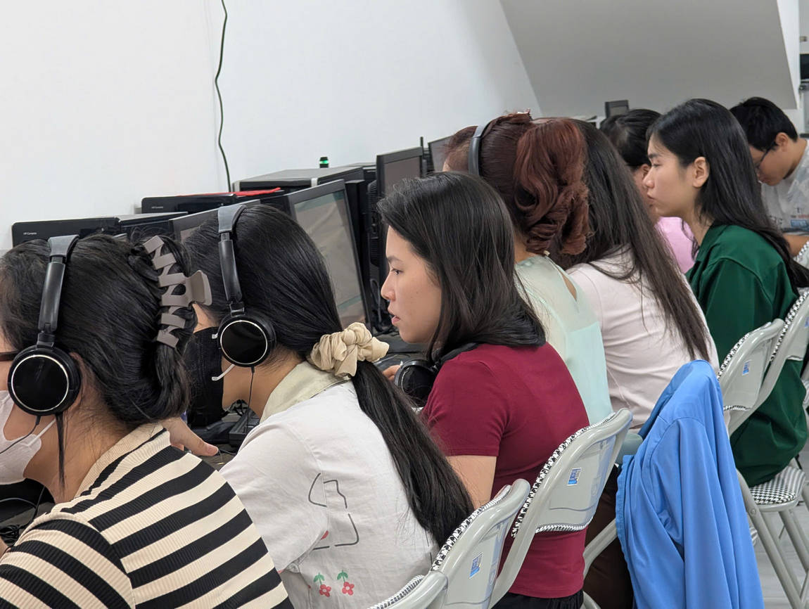 Đối Tượng Phù Hợp Tham Gia Khóa Học Chứng Chỉ AI Văn Phòng