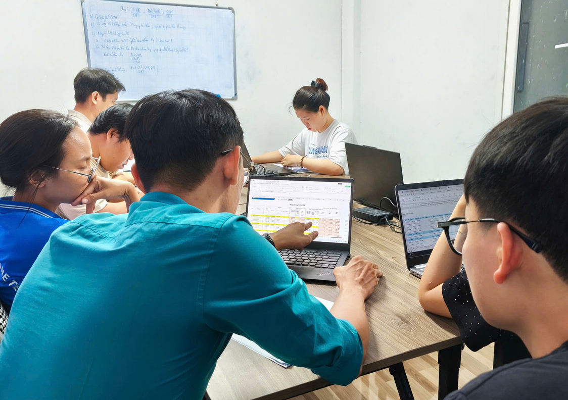 Đối Tượng Học Viên Trong Khóa Học Kế Toán Tổng Hợp Online