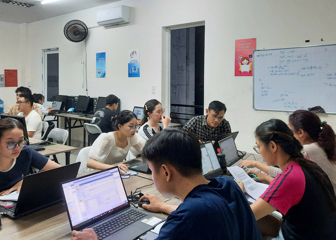 Đối Tượng Tham Gia Lớp Học Kế Toán Thuế Online