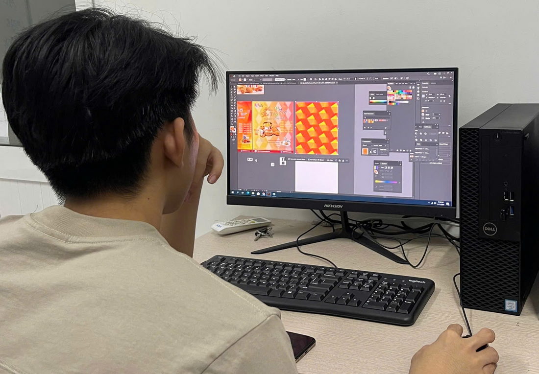 học viên đang học illustrator online tại nhà